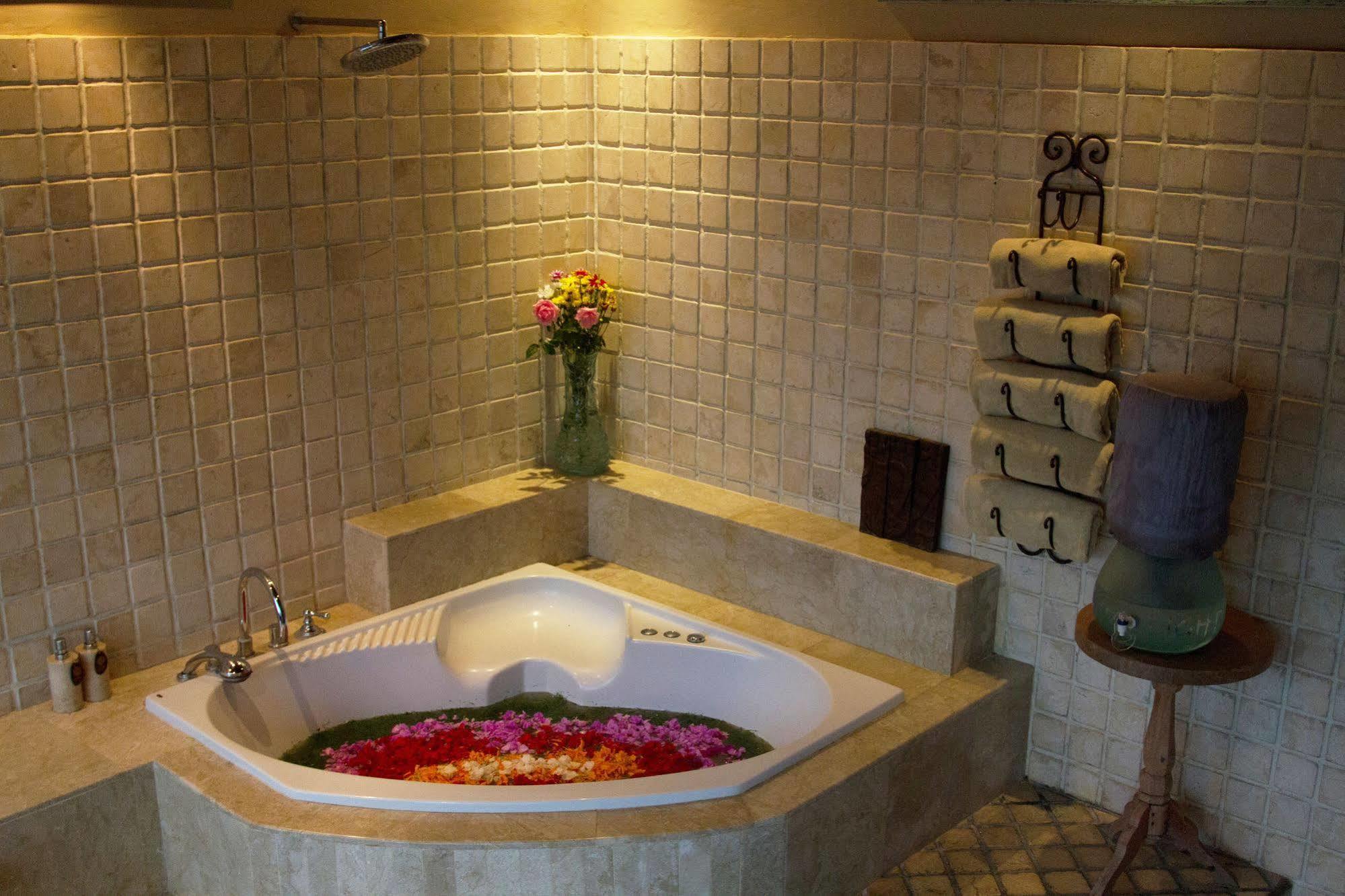 Villa Gaia Ubud Eksteriør billede